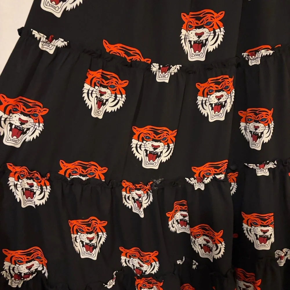 Dressed in Lala Black Tiger Print Women's Dress - Picture 5 of 8